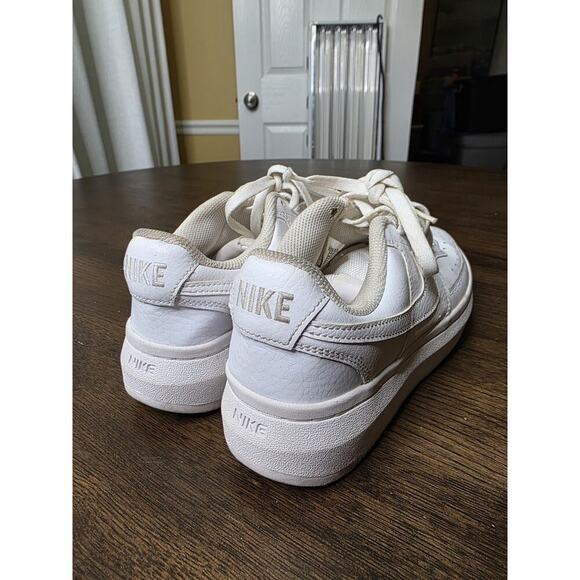 Nike Air Force One AF1 Low Triple White Sneaker Women’s 314192-117 Size 8 - Picture 8 of 16